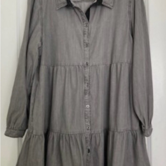Serra Dresses & Skirts - Serra Black and Gray Dress